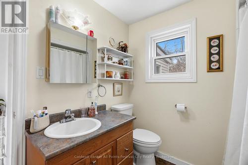 Main floor 4-piece - 13 Ravine Park Road S, Goderich (Goderich (Town)), ON - Indoor Photo Showing Bathroom