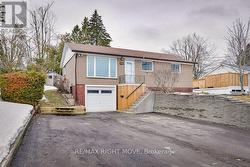 636 MISSISSAGA STREET W Orillia, ON L3V 3C6