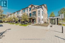 203 - 90 CANON JACKSON DRIVE  Toronto, ON M6M 0C1