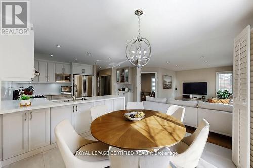 3898 Parkgate Drive, Mississauga, ON - Indoor Photo Showing Other Room