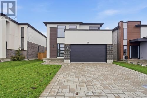 25 ALEXANDER CIRCLE  Strathroy-Caradoc (Se), ON N7G 0B4