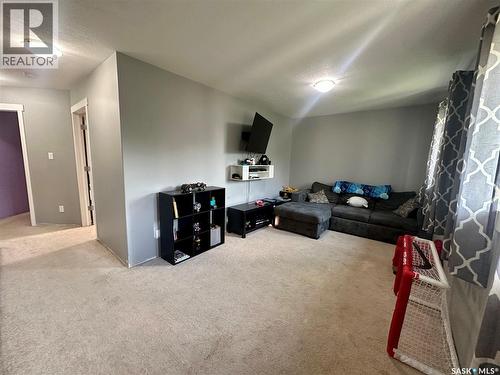 205 Roberts Avenue, Canora, SK - Indoor