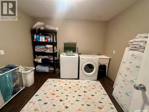 205 Roberts Avenue, Canora, SK - Indoor Photo Showing Laundry Room