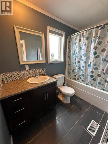 205 Roberts Avenue, Canora, SK - Indoor Photo Showing Bathroom