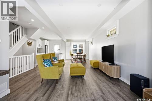 3809 Victoria Avenue, Regina, SK - Indoor