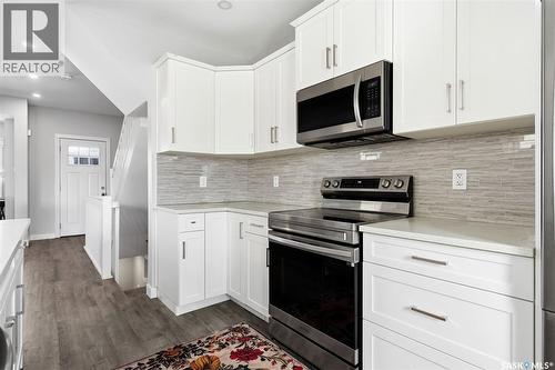 3809 Victoria Avenue, Regina, SK - Indoor Photo Showing Kitchen