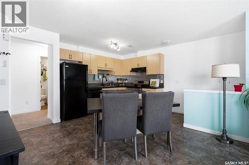 28 5742 Gordon Road, Regina, SK - Indoor Photo Showing Kitchen