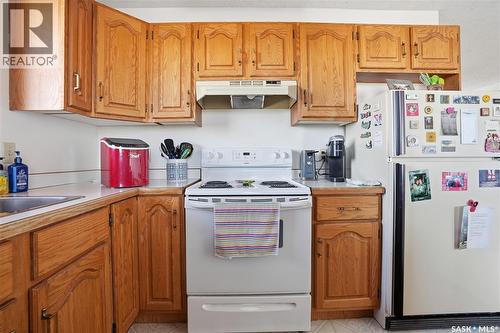 681 Canada Street, Central Butte, SK - Indoor Photo Showing Kitchen