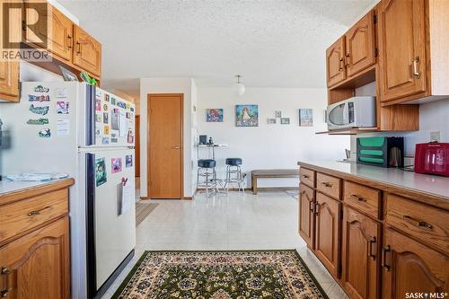 681 Canada Street, Central Butte, SK - Indoor Photo Showing Kitchen