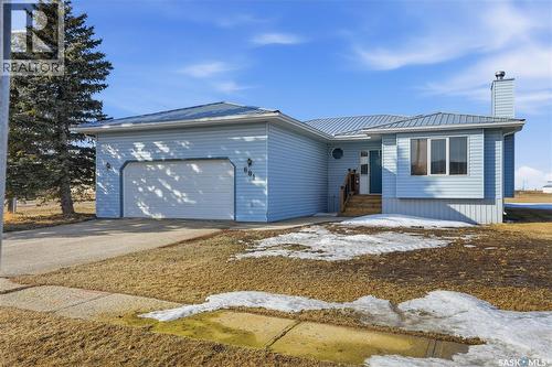 681 Canada Street, Central Butte, SK - Outdoor