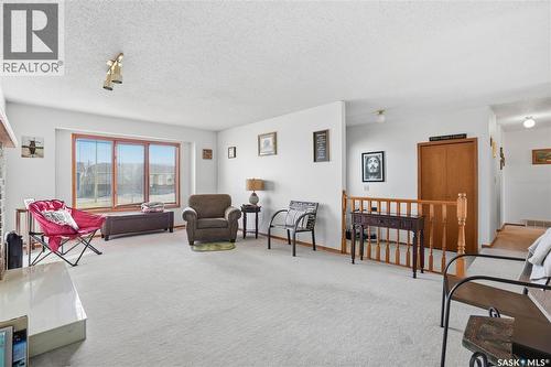 681 Canada Street, Central Butte, SK - Indoor