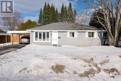 22 PRINCE EDWARD DRIVE  North Bay (Ferris), ON P1A 2T4