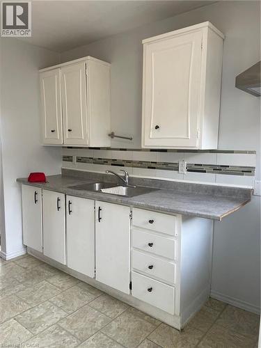 379 Holly Street, Waterloo, ON - Indoor Photo Showing Kitchen With Double Sink