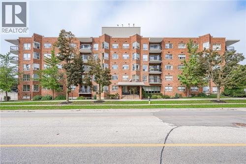 300 KEATS Way Unit# 504  Waterloo, ON N2L 6E6