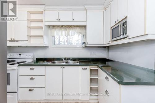 34 Kipling Place, Barrie, ON - Indoor Photo Showing Kitchen With Double Sink