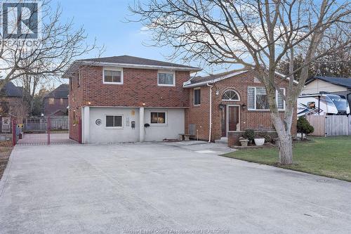 1116 REAUME  Lasalle, ON N9J 1C1