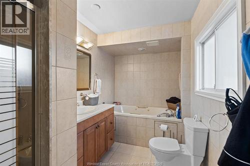 1116 Reaume, Lasalle, ON - Indoor Photo Showing Bathroom