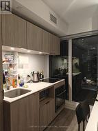 1613 - 77 SHUTER STREET Toronto, ON M5B 0B8