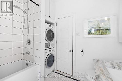 244 Flora Street, Ottawa, ON - Indoor Photo Showing Laundry Room