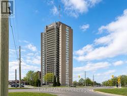 802 - 1380 PRINCE OF WALES DRIVE Ottawa, ON K2C 3N5