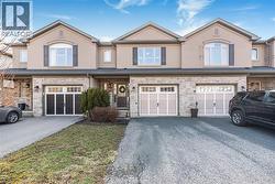 212 WESTBANK Trail Stoney Creek, ON L8J 0G8
