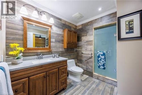 Jack and Jill privilege - 1285 Cockshutt Road, Simcoe, ON - Indoor Photo Showing Bathroom