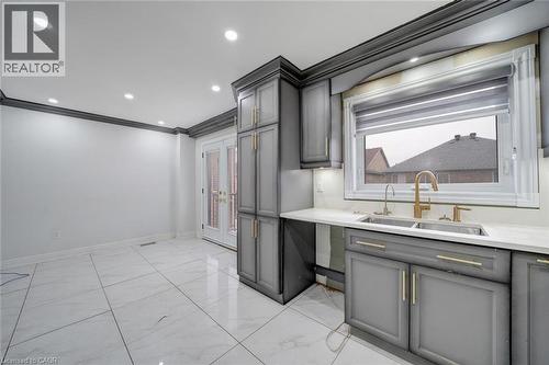 84 Andriana Crescent, Markham, ON - Indoor Photo Showing Kitchen With Double Sink