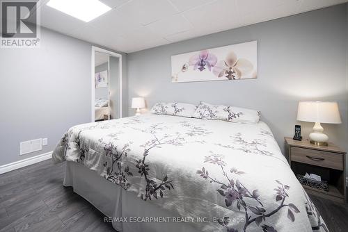 43 Flamingo Drive, Hamilton, ON - Indoor Photo Showing Bedroom