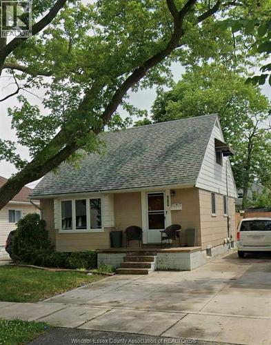 1484 FRANCOIS  Windsor, ON N8Y 4L4