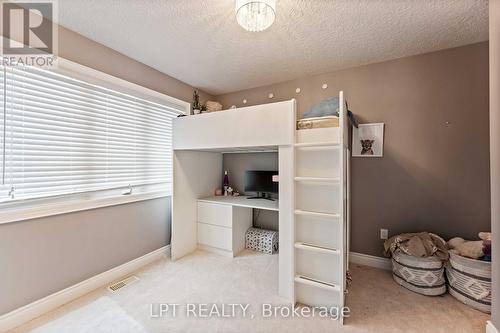 82 Nathan Crescent, Barrie, ON - Indoor