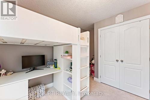 82 Nathan Crescent, Barrie, ON - Indoor