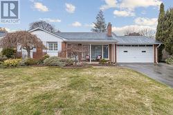 24 TETTENHALL ROAD Toronto, ON M9A 2C3