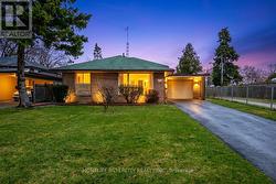 327 THE WEST WAY  Toronto, ON M9R 1H1