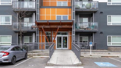 101-722 Valley Road, Kelowna, BC - Outdoor With Facade