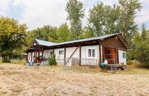 1117 15Th Avenue, Creston, BC - Outdoor