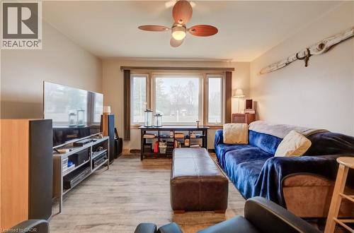 1864 Coronation Boulevard, Cambridge, ON - Indoor Photo Showing Living Room