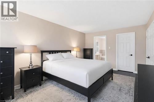 2208 Brays Lane, Oakville, ON - Indoor Photo Showing Bedroom