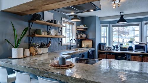 5-527 Yates Road  Kelowna, BC V1V 1Z5