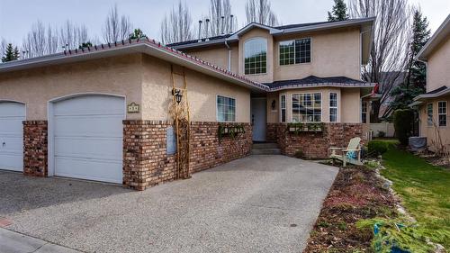 5-527 Yates Road, Kelowna, BC - Outdoor