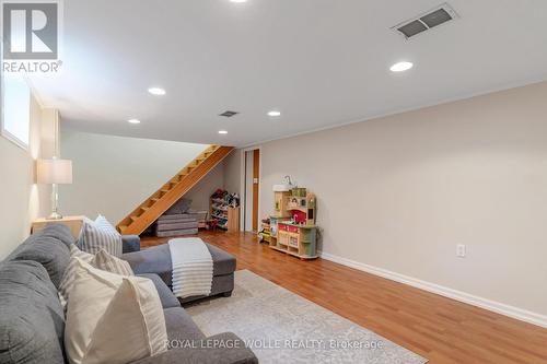 226 Forsyth Drive, Waterloo, ON - Indoor