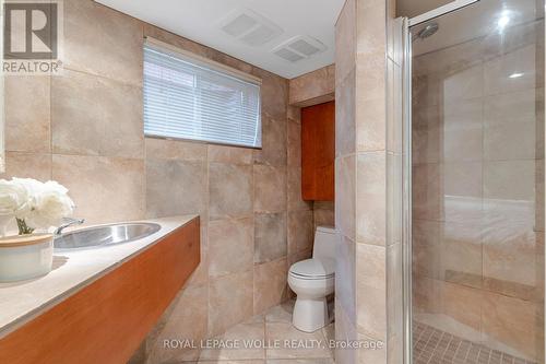 226 Forsyth Drive, Waterloo, ON - Indoor Photo Showing Bathroom