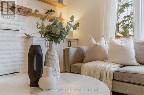 226 Forsyth Drive, Waterloo, ON - Indoor