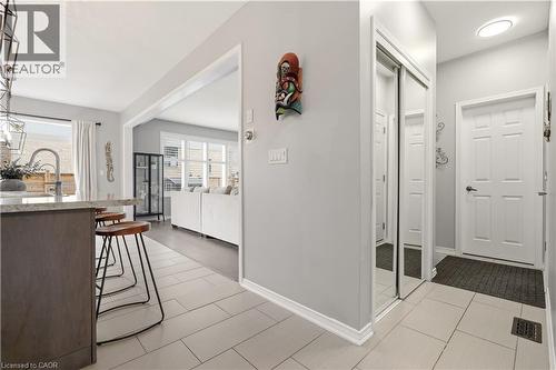 105 Larry Crescent, Caledonia, ON - Indoor Photo Showing Other Room