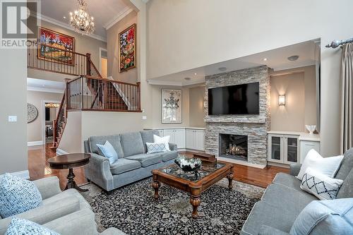 259 Wilton Street, Burlington, ON - Indoor Photo Showing Living Room With Fireplace