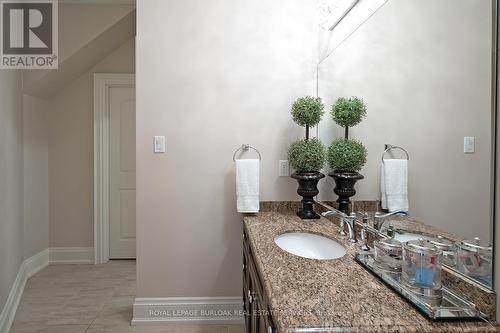 259 Wilton Street, Burlington, ON - Indoor Photo Showing Bathroom