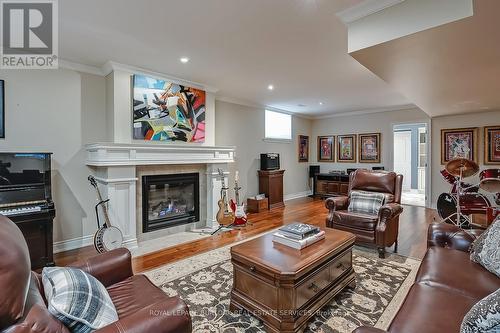 259 Wilton Street, Burlington, ON - Indoor Photo Showing Living Room With Fireplace