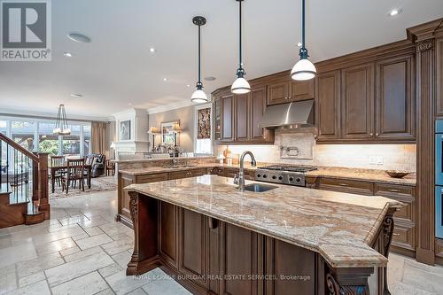 259 Wilton Street, Burlington, ON - Indoor Photo Showing Kitchen With Upgraded Kitchen