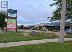 1109 DERRY ROAD E  Mississauga, ON L5T 1P3