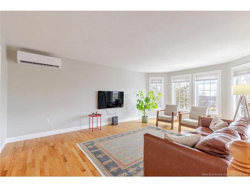 963 Forest Hill Rd, Fredericton, NB 