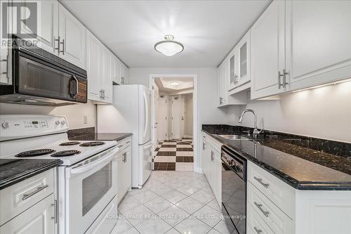 412 - 430 Pearl Street, Burlington, ON - Indoor Photo Showing Kitchen